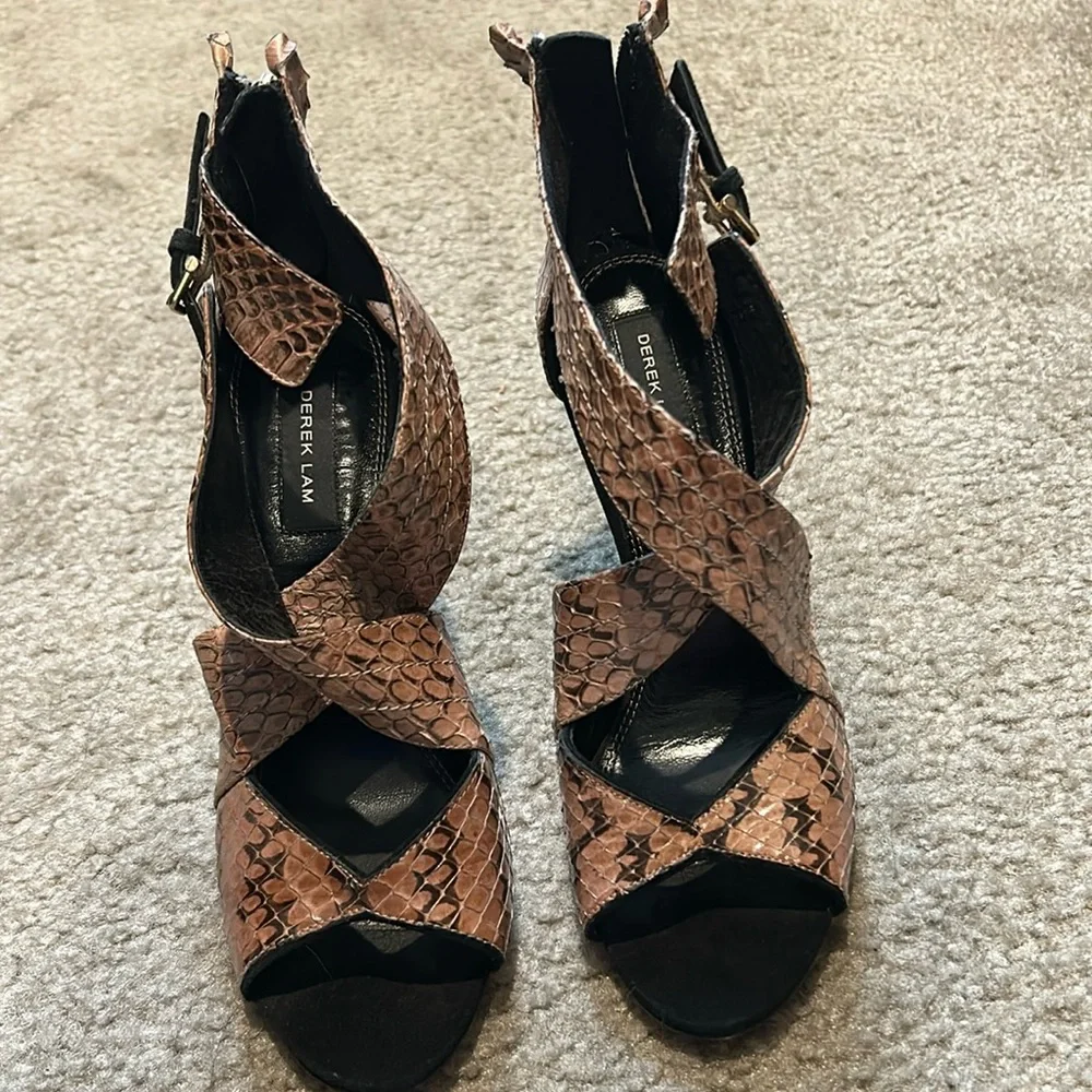 Derek lam - Picture 1 of 10